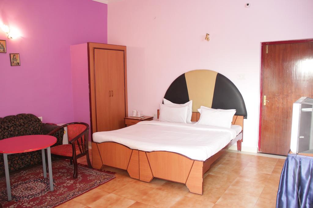 Hotel Rajshree Pushkar Oda fotoğraf