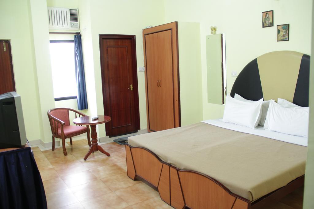 Hotel Rajshree Pushkar Oda fotoğraf